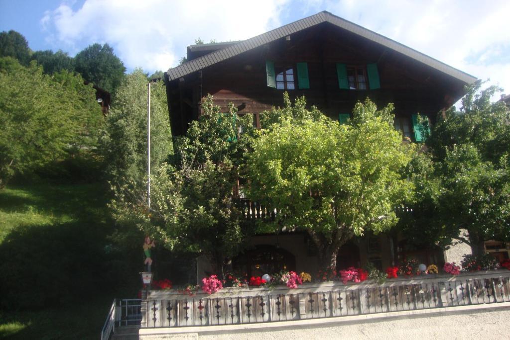 Hotel Bietschhorn Kippel Exterior foto